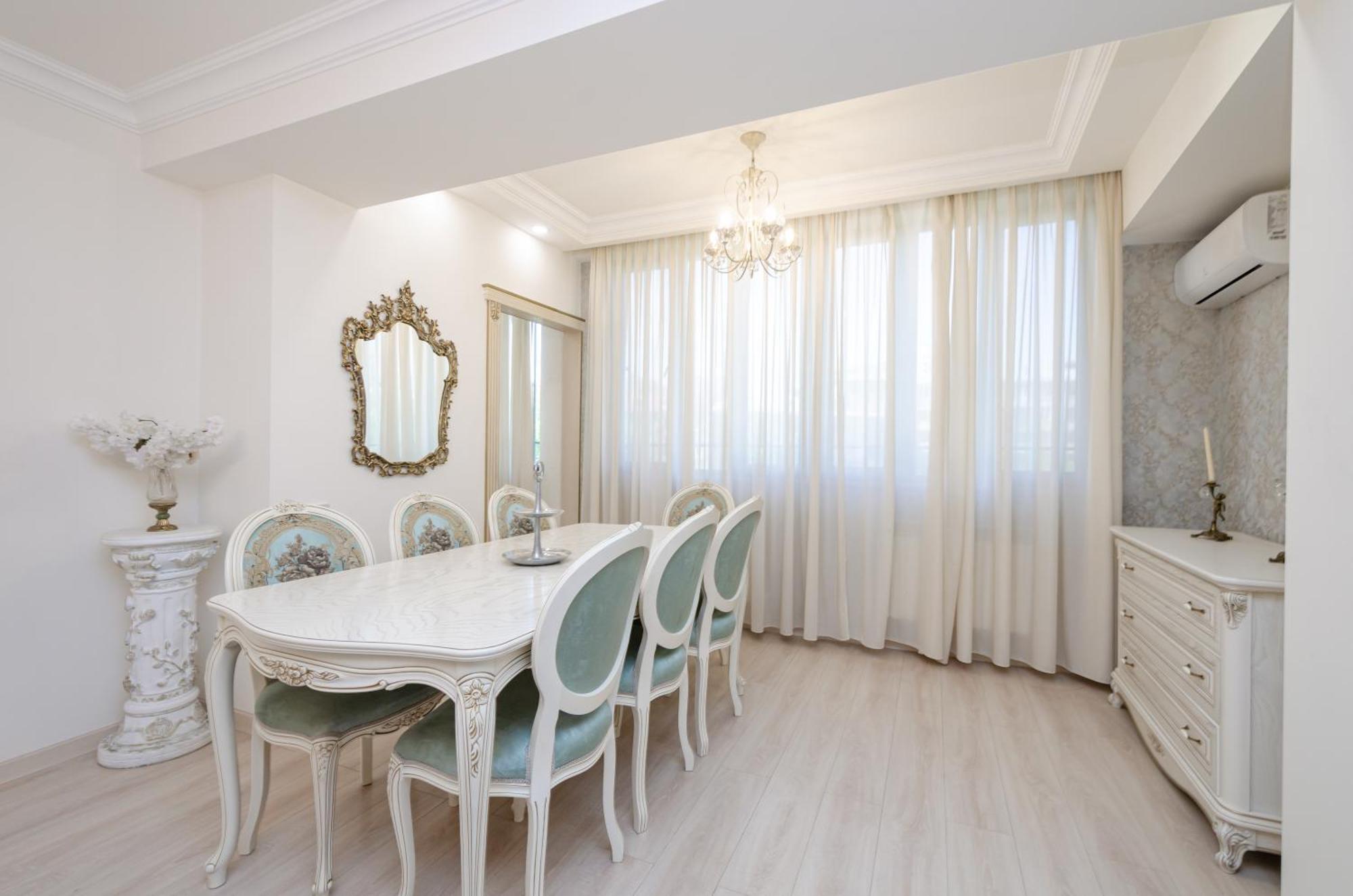 5A Beautiful Apartment In The Center Of The Capital Photo Original Ереван Екстериор снимка