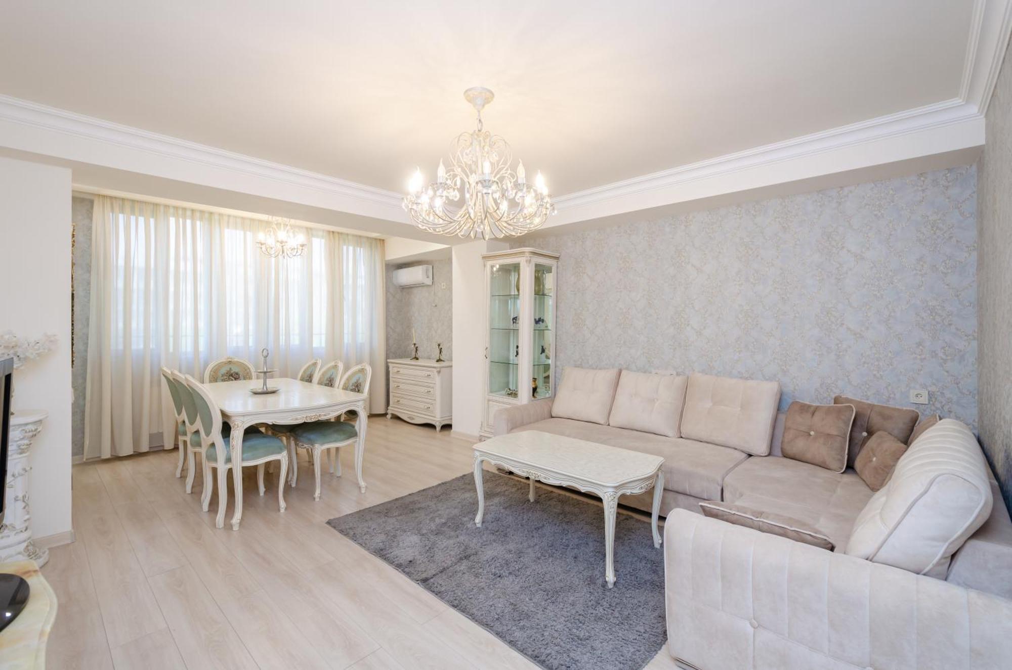 5A Beautiful Apartment In The Center Of The Capital Photo Original Ереван Екстериор снимка